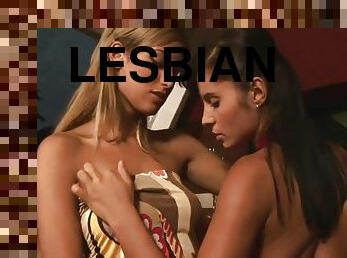 anal, lesbian-lesbian, remaja, mainan, berambut-pirang, berambut-cokelat, tato, payudara-kecil