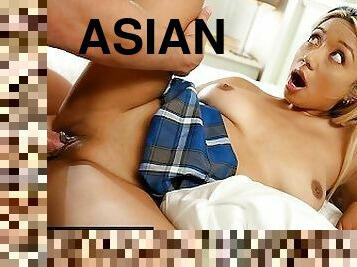 asiatisk, fitta-pussy, skolflicka, lärare, avsugning, gigantisk-kuk, tonåring, deepthroat, creampie, sprut