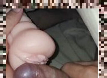 Placer bajo mis sabanas con mi vagina de juguete