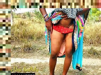 Indian Aunty Desi Outdoor Showing Big Tight Ass Pussy Hindi Audio