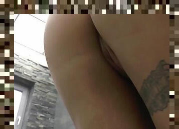 banhos, teta-grande, adolescente, loira, perfurado, rabo, chuveiro, sozinho, hungara, tatuagem