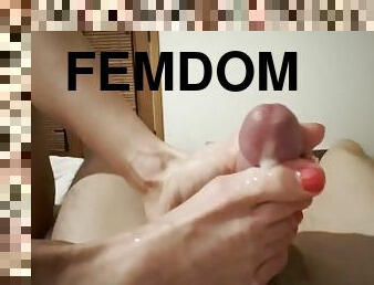 amatorskie, stopy, sperma, fetysz, robienie-dobrze-stopami, kobieca-dominacja, palce