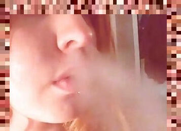 amateur, babes, mamada, rubia, a-solas, fumando, morena