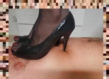 Trampling #100 high heels