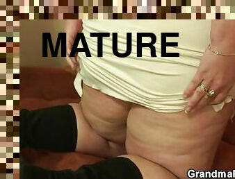 malaking-suso, mataba-fat, lola, matanda-old, pekpek-puke-pussy, matanda, lola-granny, ina-nanay, bbw, tatluhan