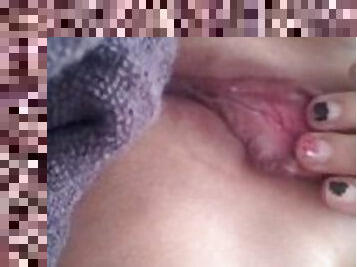 Small pussy squirt