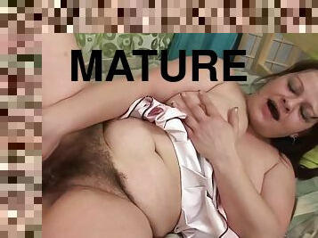 Mature Hairy Amateur Fucked During Sexdate