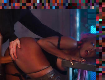 Fake tits ebony Kiki Minaj gets huge dick and load
