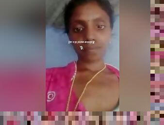 Today Exclusive- Tamil Wife Showing Her Boobs On Video Call