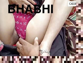 Devar Bhabhi In Ganne Ki Khet Me Bhabhi Ne Chuth Di