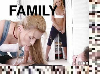 Sloan Harper, Jake Adams And Aaliyah Love - A Fucking Family Affair