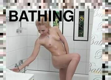 Blone Beauty Veras Bathtime Fun