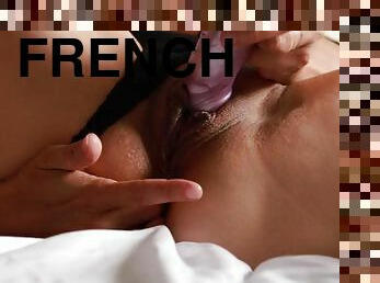 I masturbate and dildo my pussy during a meal with friends and finger her ass in secret Tina French blonde slut from Toulouse