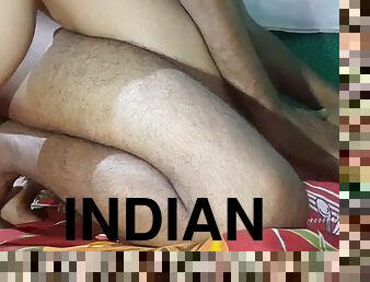 Desi sexy girl worship ne desi boy ke saath Pyaas Bujha Ja Re a