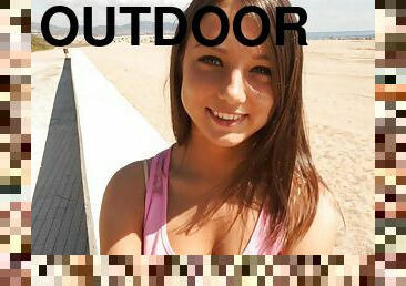 Young outdoor hookup teen proceeds with stranger to hotel room