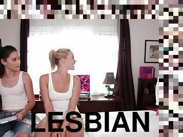 Lesbian MILF And Teen Girls Raunchy Threesome Orgy