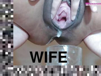 Wife milking her big hoochie-coochie on cam - ejaculation