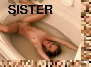 Stepsister Cums With Water Jet On Cunt - Amateur Porn