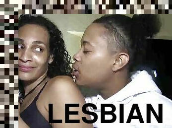 lesbian vagina exclusive had sex lizzy n phoenoisseur