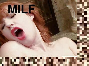 Sexy Ginger MILF Amber Dawn rubs her hungry wet vagina
