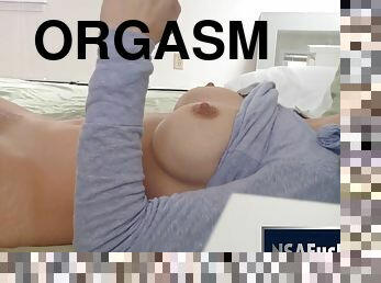 My Luscious College Girlfriend has a Screaming Hitachi Orgasm - home made