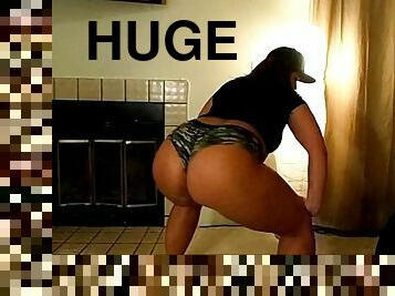 Huge ass pawg shaking