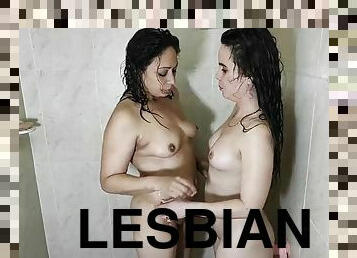 mandi, lesbian-lesbian, mandi-shower