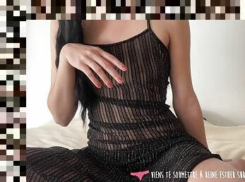 Vends-ta-culotte - Humiliation of a small cock by a sexy dominatrix in a transparent nightie