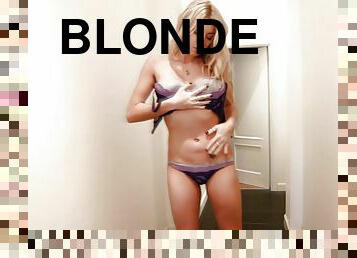 L sexy blonde posing and teasing in the hallway