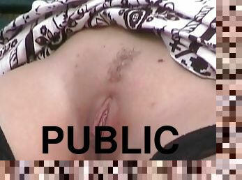 tate-mari, masturbare-masturbation, in-afara, public, pasarica, sub-fusta, ciorapi, blonda, naturala, rea