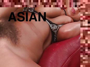 Asian Disco Slut fucks after Party