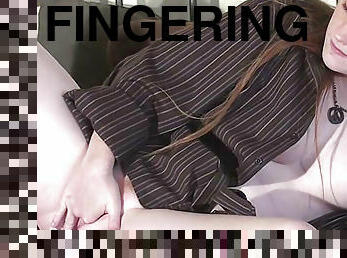 Awesome fingering show from teeny