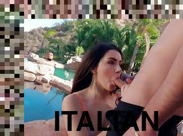 Italian valentina nappi guzzles the cock outdoors