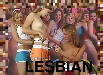 remmidildo, suihinotto, lesbo-lesbian, teini, kolmisin, blondi