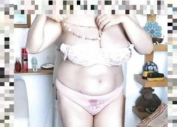 isot-tissit, amatööri, isoäiti-granny, milf, äityli, blondi, alusasut, luonnollinen, verkkokamera, puuma