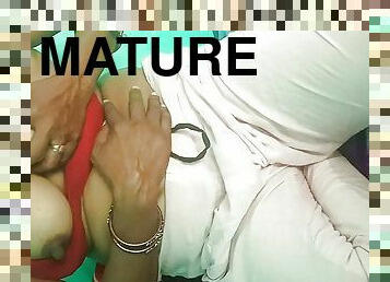 masturbarsi, fichette, maturi, mammine-mature, video-casalinghi, mamme, indiano, spruzzi-di-sperma, masturazione-con-dita, strette