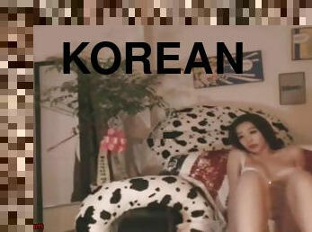 Korean sexy camgirl teases in underwear