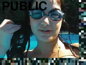 Jacqueline Hope cums in the pool