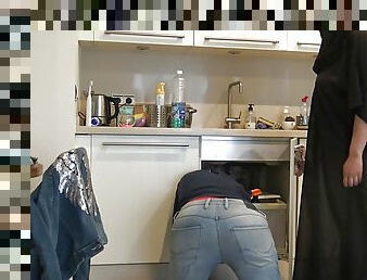 Egyptian Wife Fucked By Plumber In London Apartment