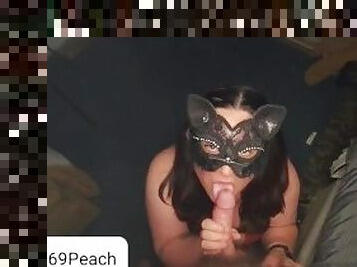 Miss69peach gets throat pounded