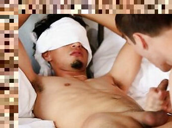 amatir, penis-besar, homo, kaki, muda-diatas-18, fetish-benda-yang-dapat-meningkatkan-gairah-sex, homoseks, mata-tertutup, penis