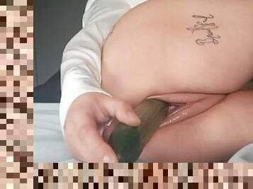 Tight pussy eat cucumber. FOODPLAY.