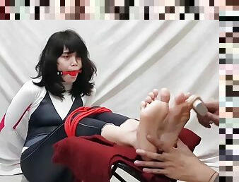 Spider-Gwen Feet Tickle Filipina Cosplay