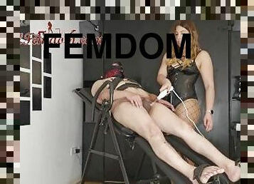 extrême, mamelons, branlette, bdsm, fétiche, bâillonnement, bondage, domination, femme-dominatrice, taquinerie