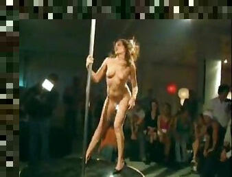 Girl dancing on the pole strips naked