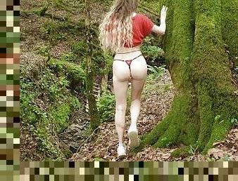 I gave myself up in the forest. Cum in pussy