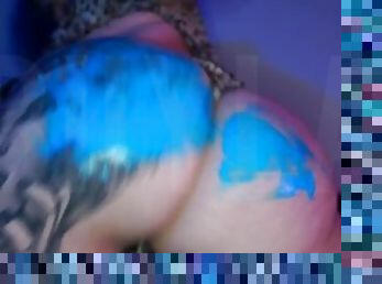 Thick pawg shaking her birthday cake blue icing dripping off and taste treat , best cake you can get