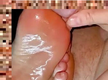 Sexy amateur foot oiled up
