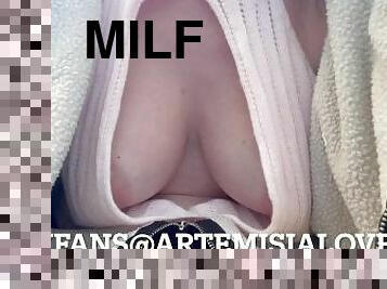 Hot Milf Artemisia Love hot big tits play/Bouncing ONLYFANS@ARTEMISIALOVE101