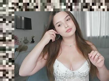 Victoria busty camgirl